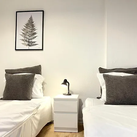 Two-bedroom In Center Apartment *